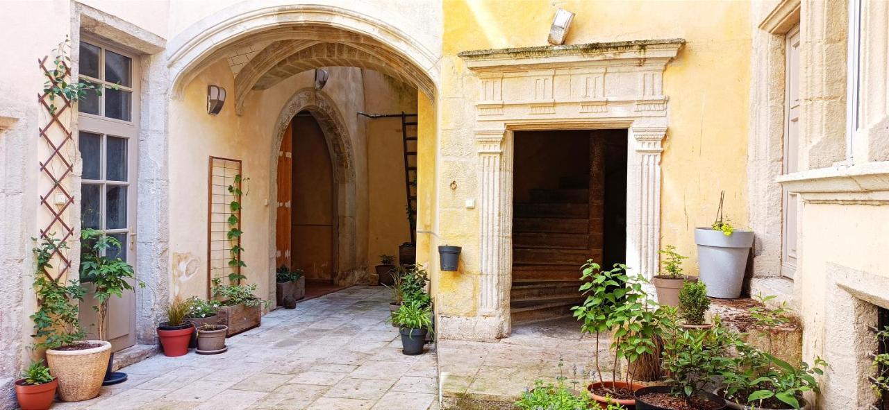 Le Puy-en-VelayLe Raphael Centre Historiqueアパートメント エクステリア 写真